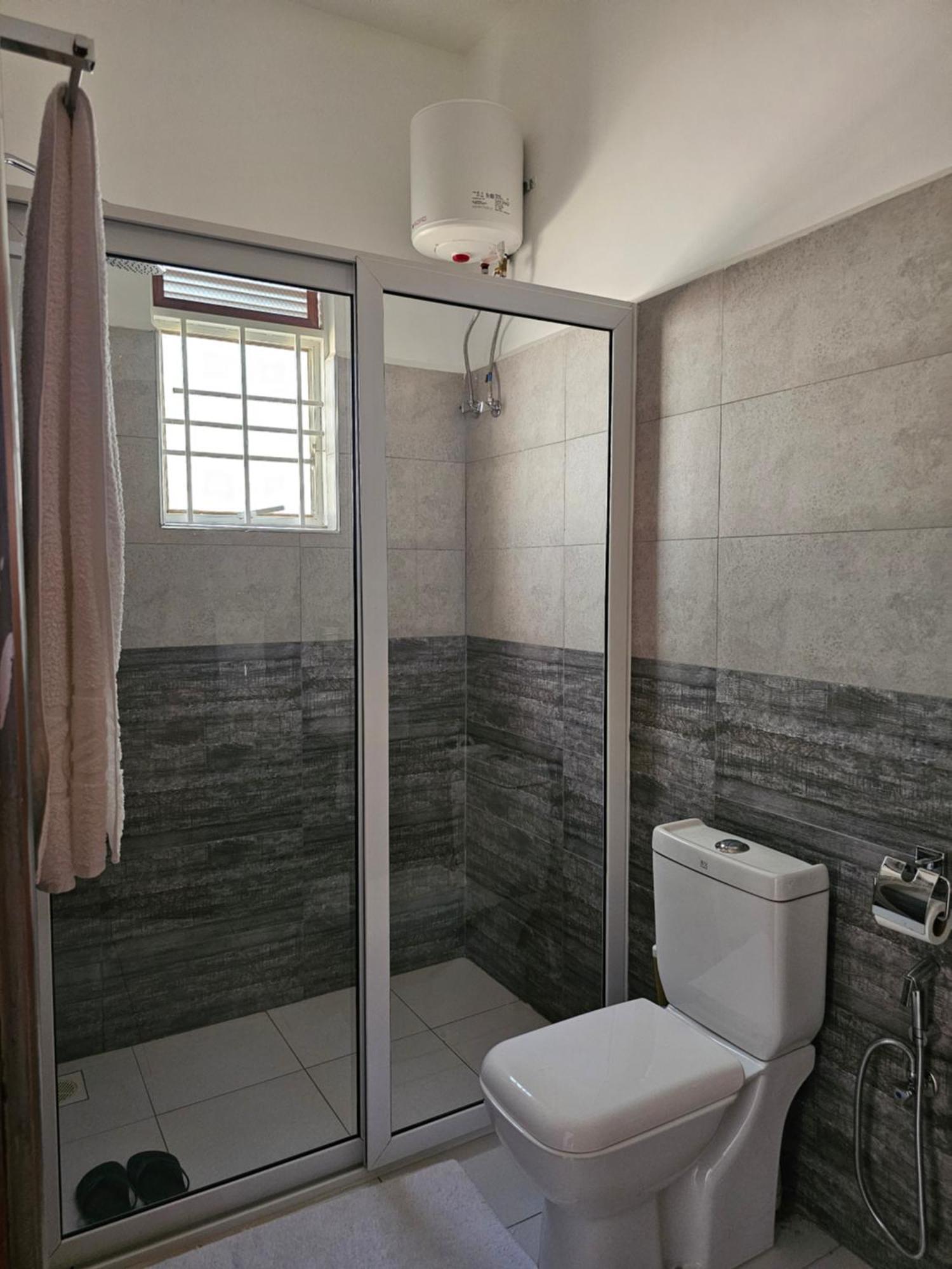 Alsander Homes Raspberry Kampala Ngoại thất bức ảnh